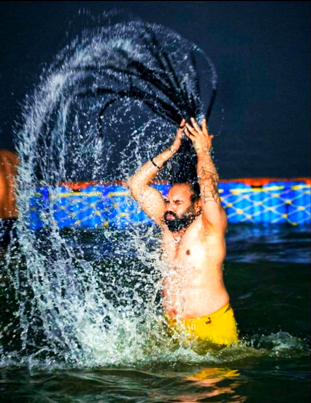 संगम तट पर उमड़ा श्रद्धालुओं का सैलाब, अब तक 60 लाख से ज्यादा लोगों ने किया स्नान